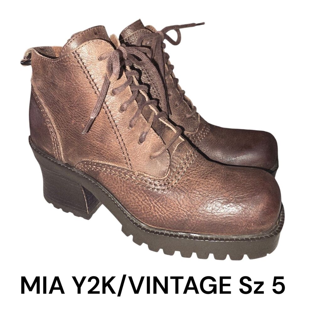 Mia Sz 5 Y2K Vtg Distressed Leather Combat Chunky Lug Sole Lace Up Heel Boots
